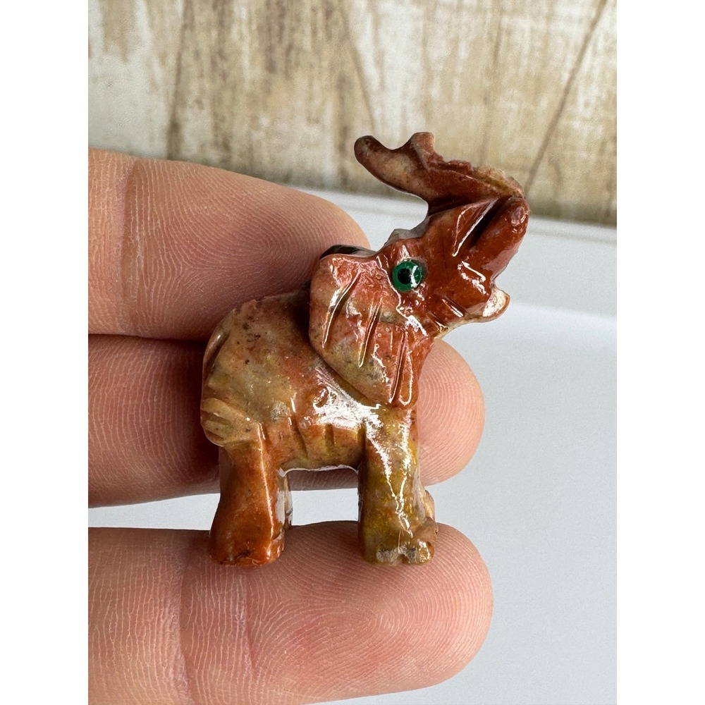 Hand Carved Stone Elephant Figurine Green Eyes Lucky Charm‎ Animal Statue